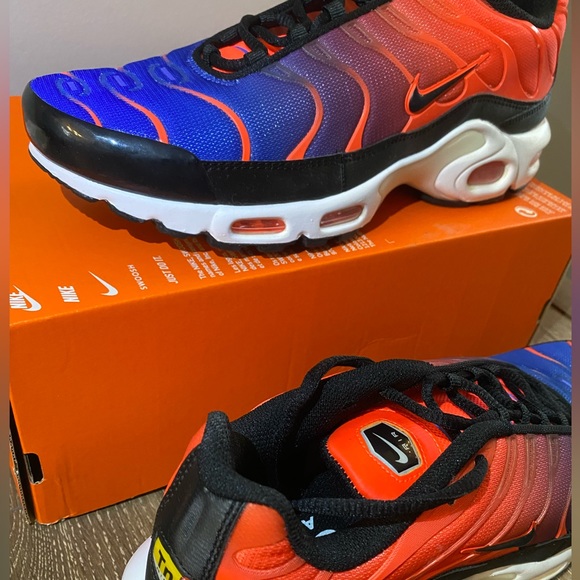 Nike Air Max Plus- Men’s 10 - Picture 5 of 13